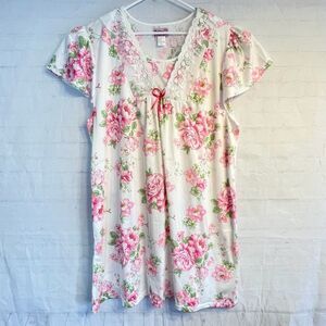 Betsy TW Plus Size Nightgown Size 4X Pink Floral Lace Short Sleeve Lightweight